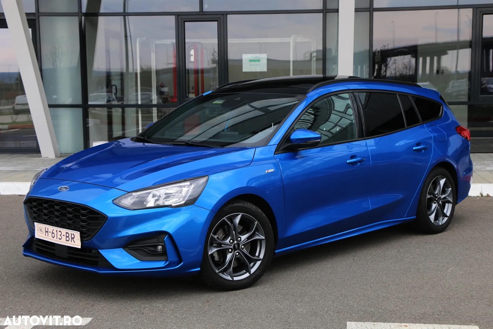 Ford Focus 1.0 EcoBoost Start-Stopp-System ST-LINE DESIGN - poza 3