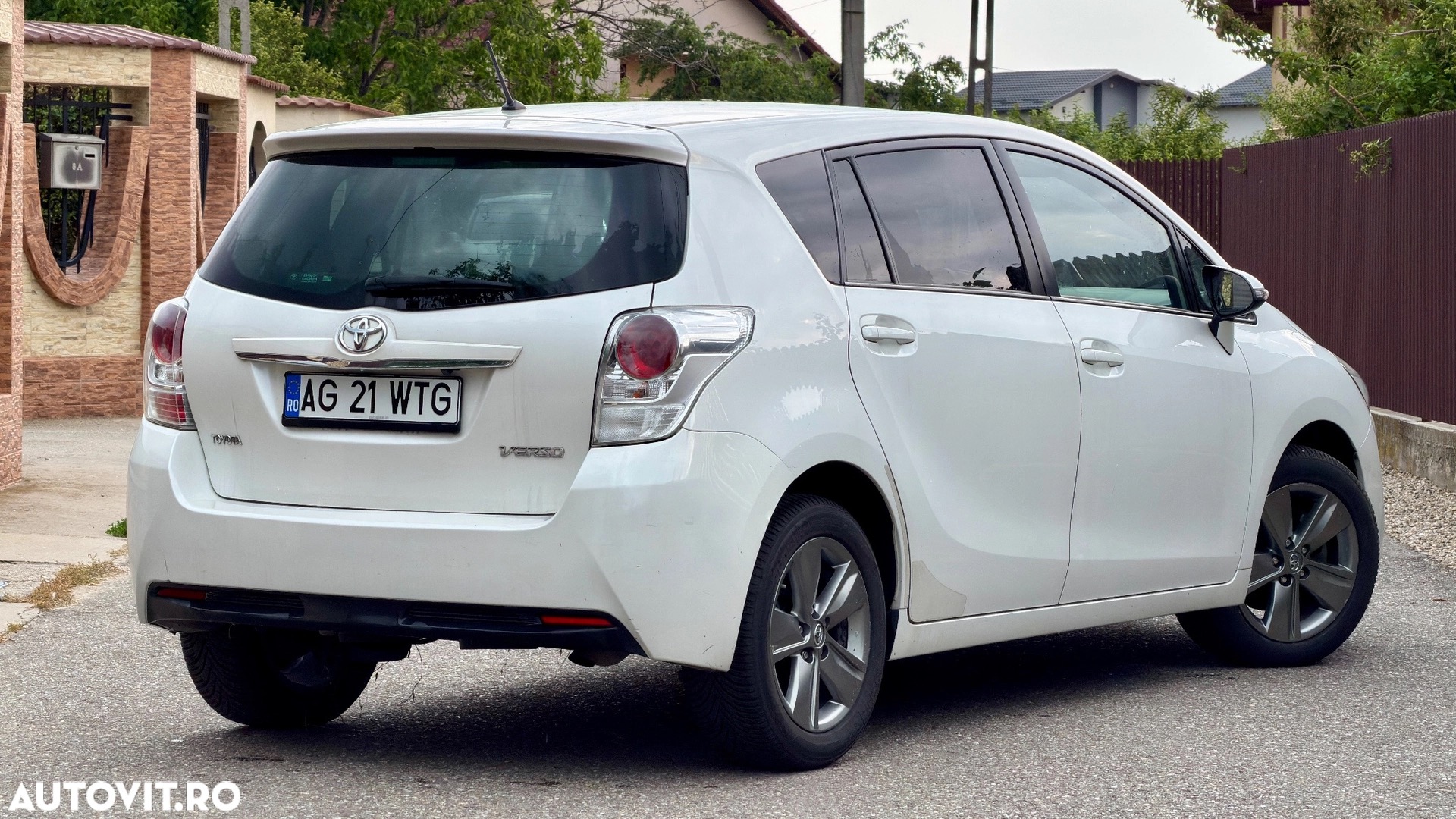 Toyota Verso 1.6 D-4D 7-Sitzer Start/Stop Comfort - poza 3