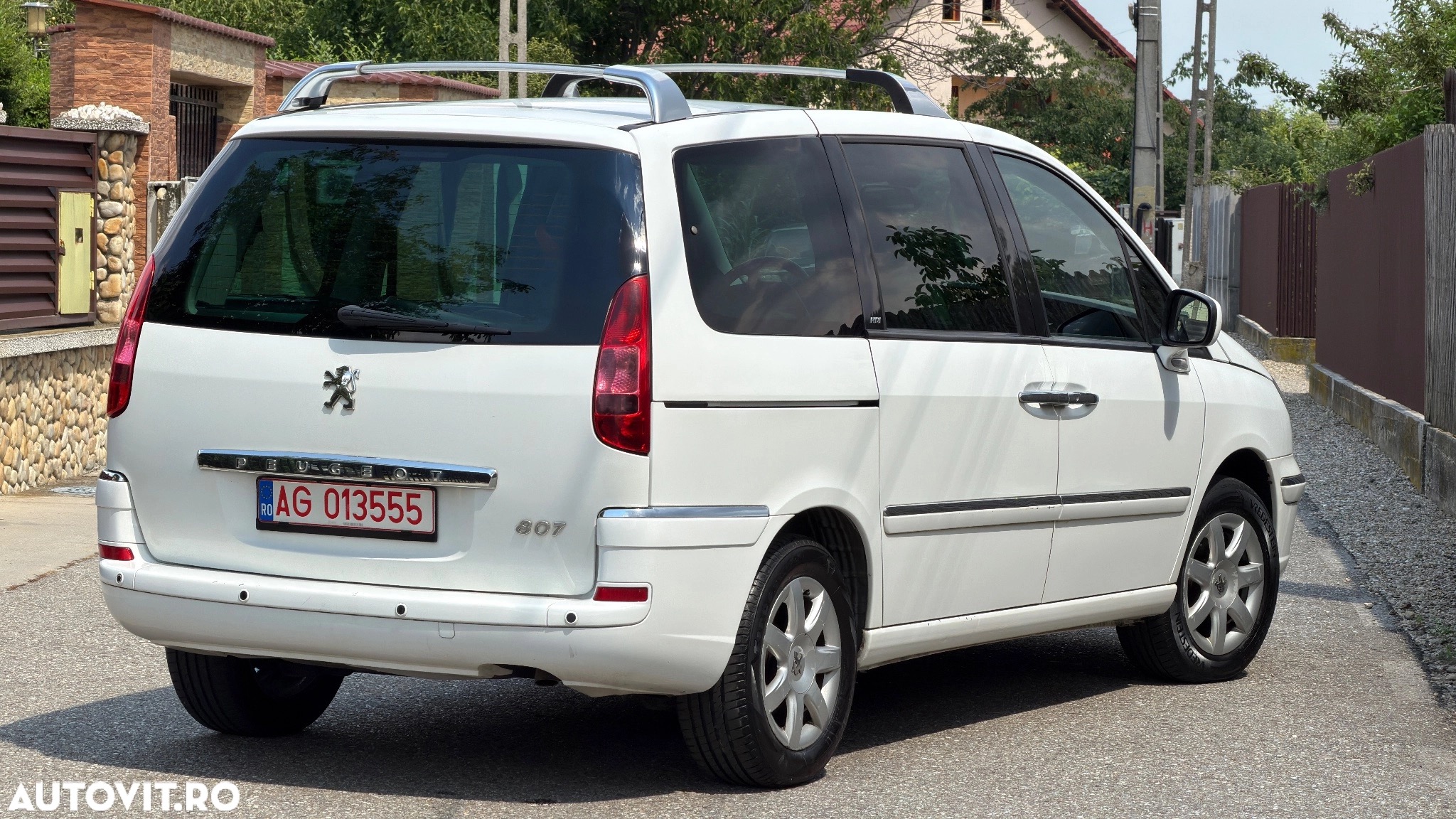 Peugeot 807 HDi 135 Allure - poza 3
